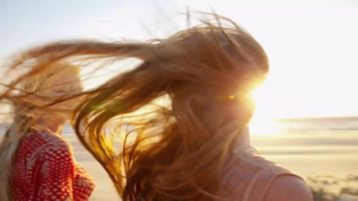 How to Get the Right Amount of Sunlight for Healthy Hair e1734238833861