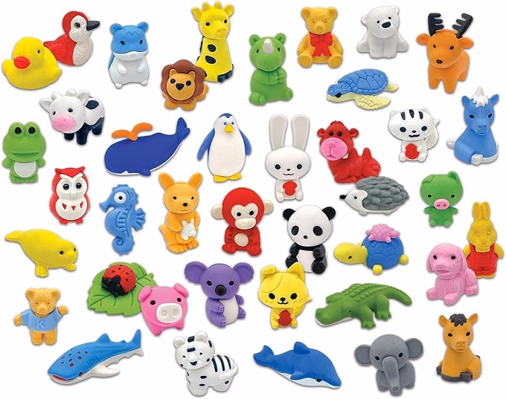 Read more about the article Desk Pets: A Fun and Low-Maintenance Way to Brighten Your Workspace